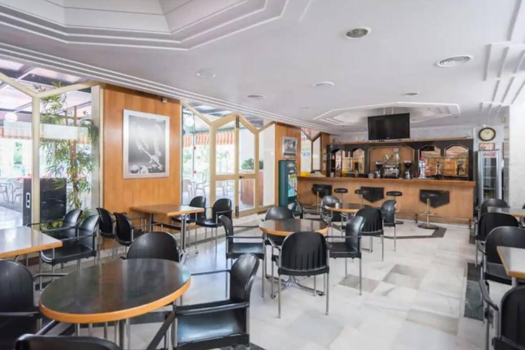 בנאלמדנה Benalbeach Casa Kito Dreams 1ª Linea Playa מראה חיצוני תמונה